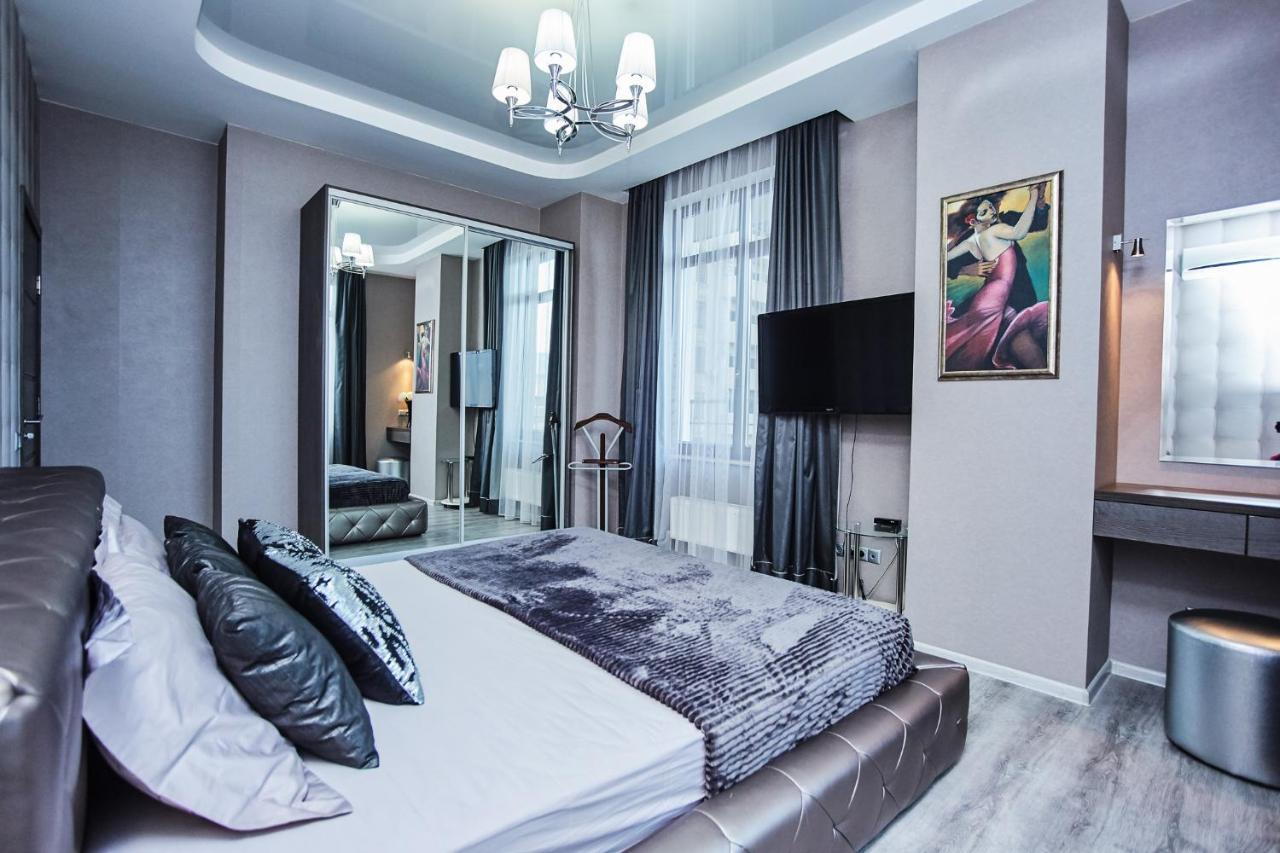 Central Park Apartments Odessa Buitenkant foto