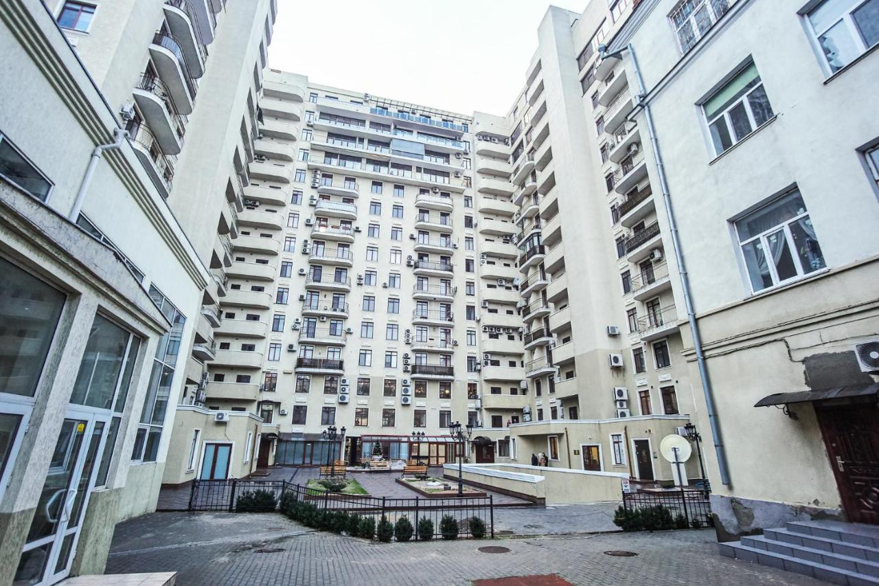 Central Park Apartments Odessa Buitenkant foto