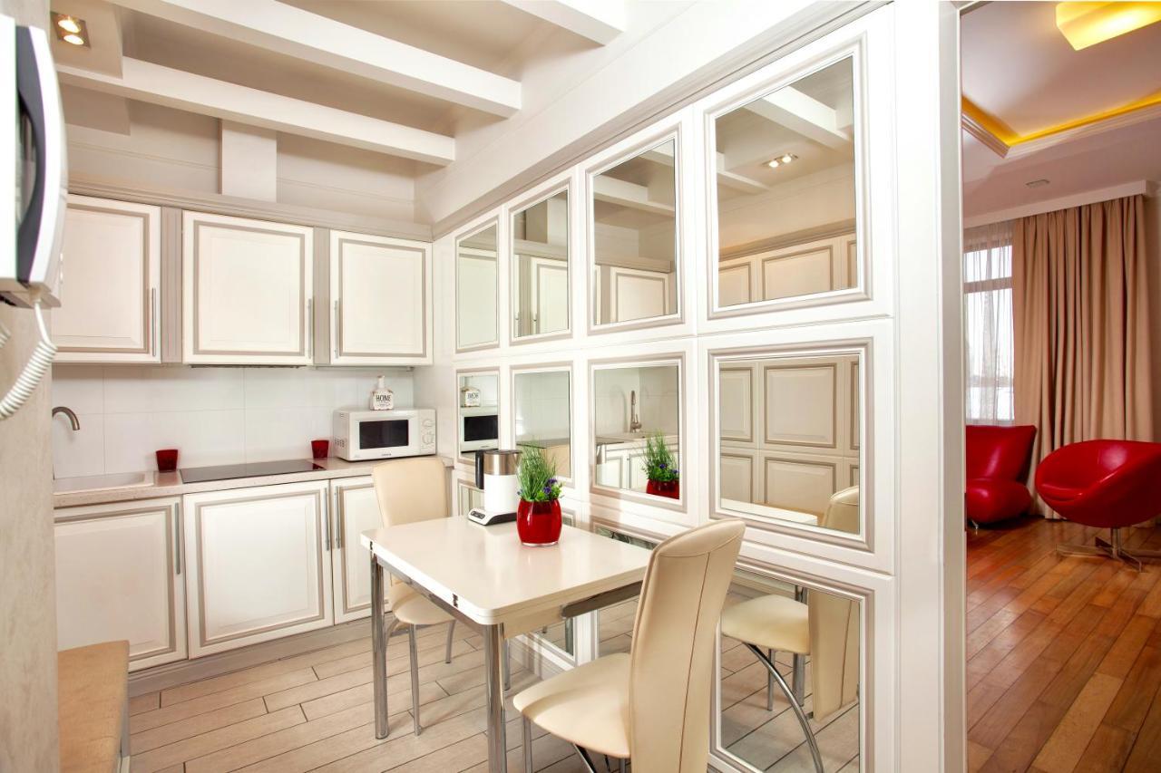 Central Park Apartments Odessa Buitenkant foto