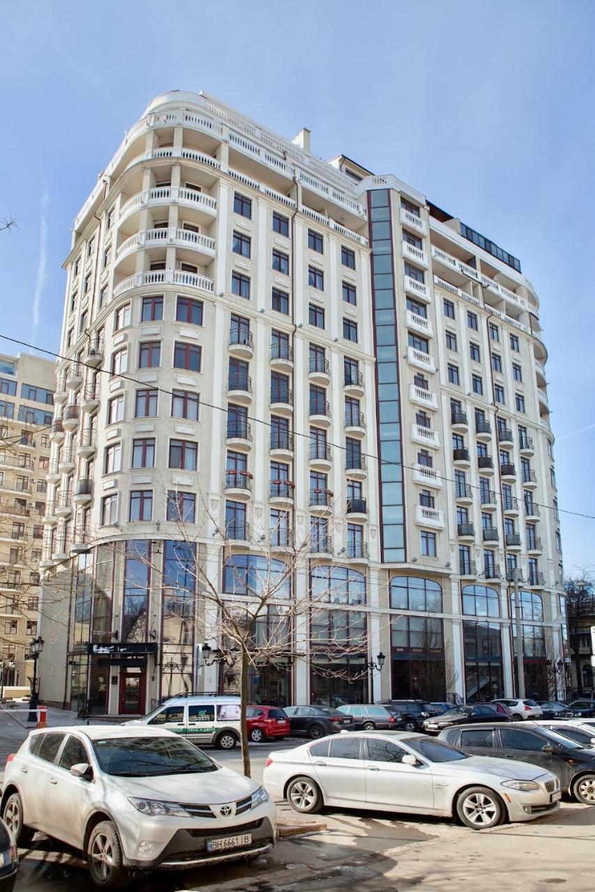 Central Park Apartments Odessa Buitenkant foto